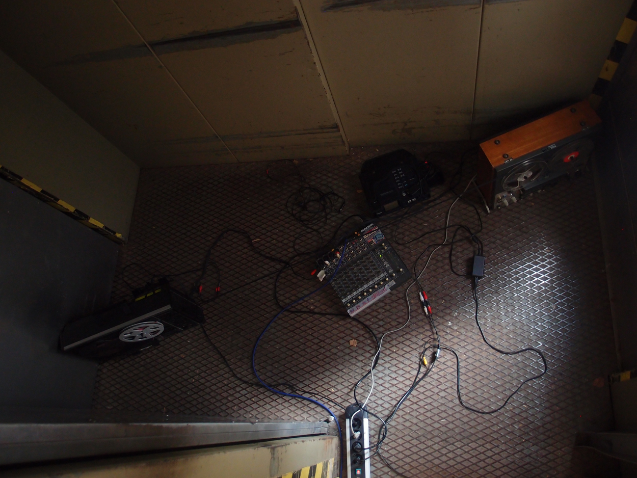 2020-09-12 Federhall 1 (Spieluhr/Tape, elektro akustisch, live)